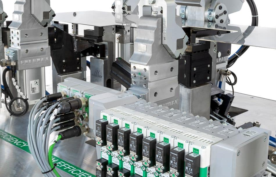 Wir stellen Ihnen Komponenten für die Automation vor, die von der Steuerung elektropneumatischer Systeme über Pneumatikspanner bis hin zu elektrischen Aktuatoren reichen und mit denen sich Prozesse zukunftsgerecht gestalten lassen Wir stellen Ihnen Komponenten für die Automation vor, die von der Steuerung elektropneumatischer Systeme über Pneumatikspanner bis hin zu elektrischen Aktuatoren reichen und mit denen sich Prozesse zukunftsgerecht gestalten lassen