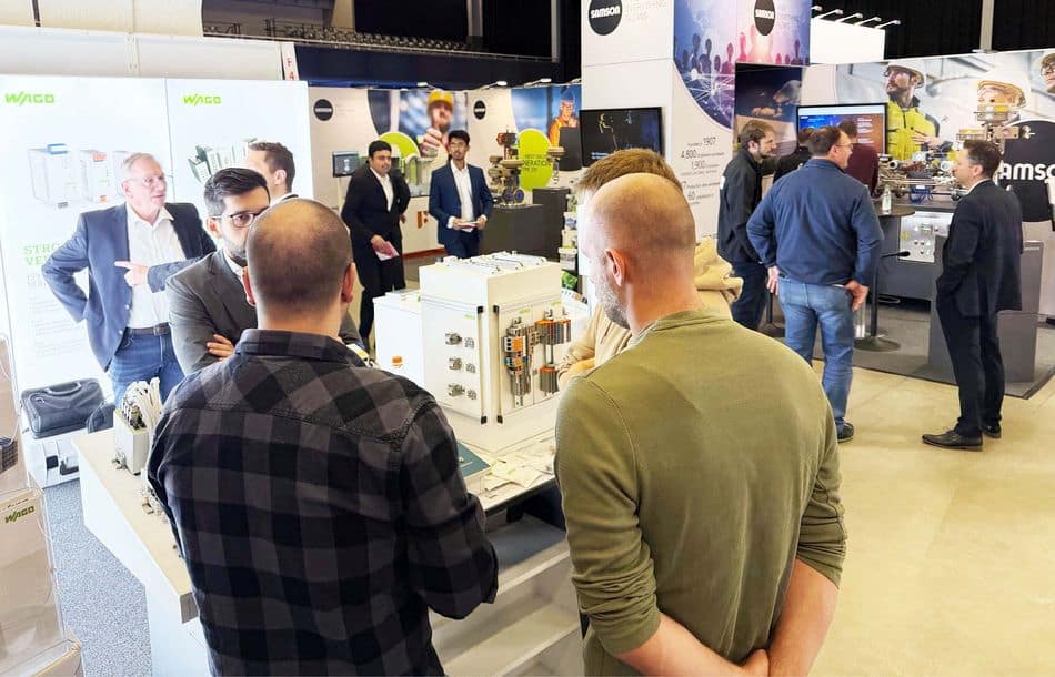 Meorga MSR-Spezialmesse, Mittwoch 6. Mai 2026, RuhrCongress Bochum Gespräche an einem Stand auf einer vergangenen Meorga MSR-Spezialmesse